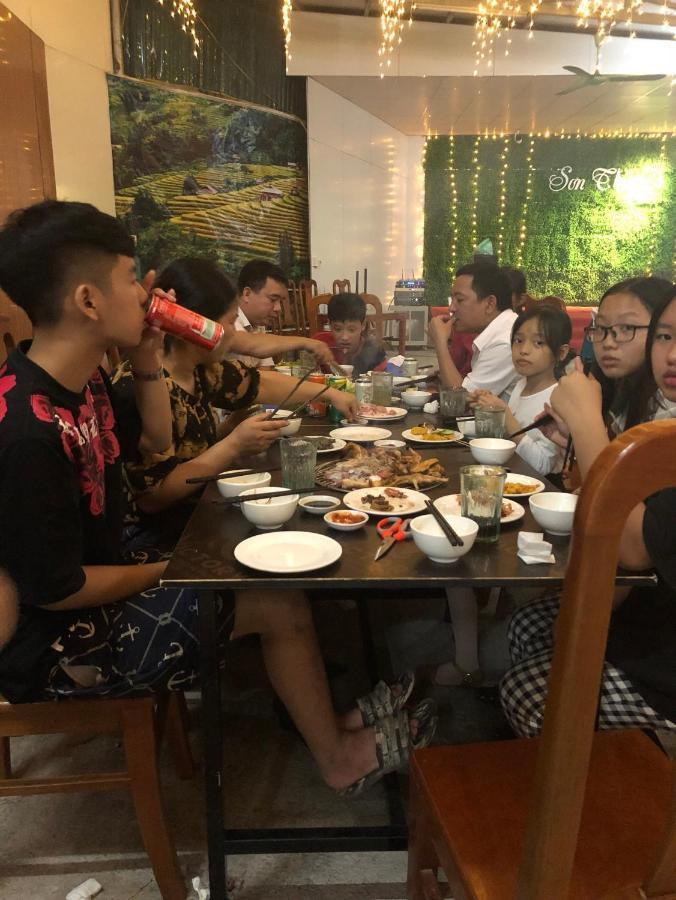 Son Thuy Homestay Ha Giang Buitenkant foto